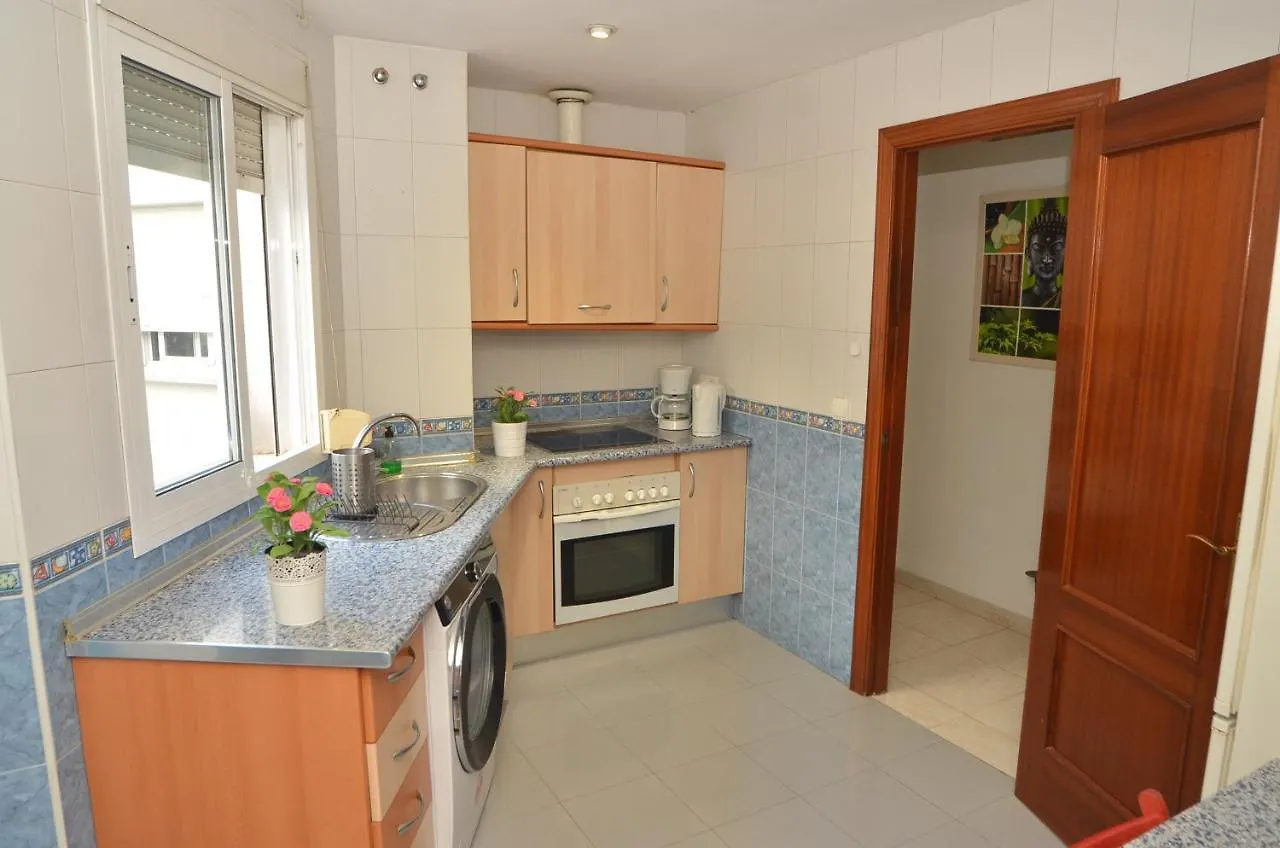 Habitacion A 300 Metros Del Centro Historico Malaga Homestay